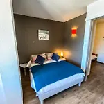 Lido Au Bord De L'eau