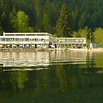 Lido Au Bord De L'eau 4* 제라르메르