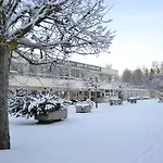 Lido Au Bord De L'eau
