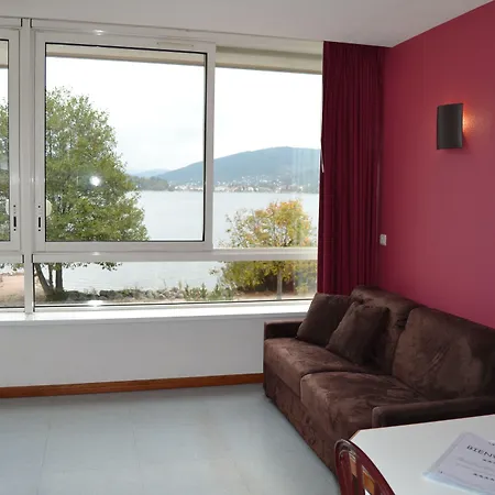 Lido Au Bord De L'eau