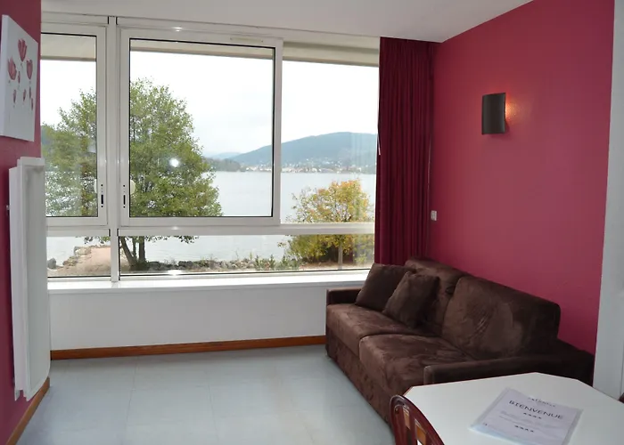 Lido Au Bord De L'eau